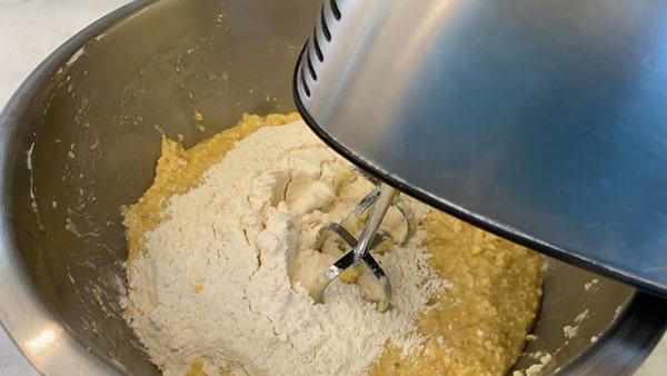 Banana Chocolate Chip Muffins Large Batch Add Flour