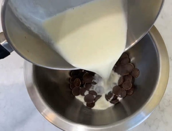 Mini Chocolate Tarts Pour Hot Cream Over Chocolate